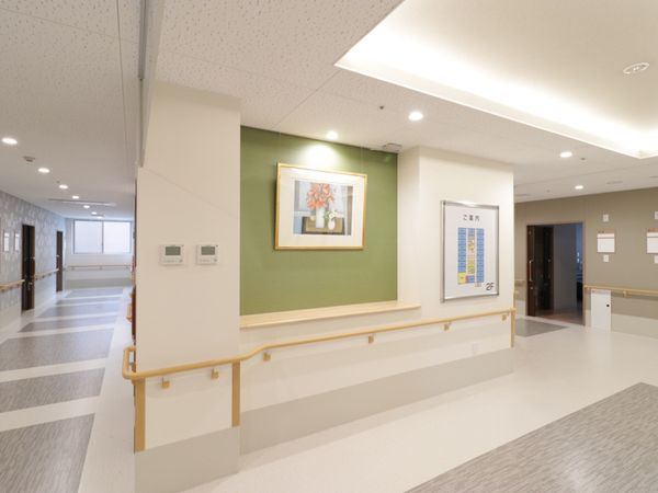 清潔で明るい廊下