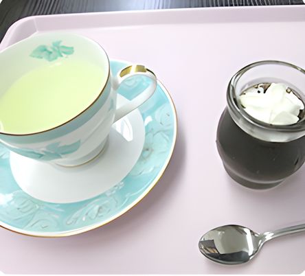 軽食と飲み物のセット