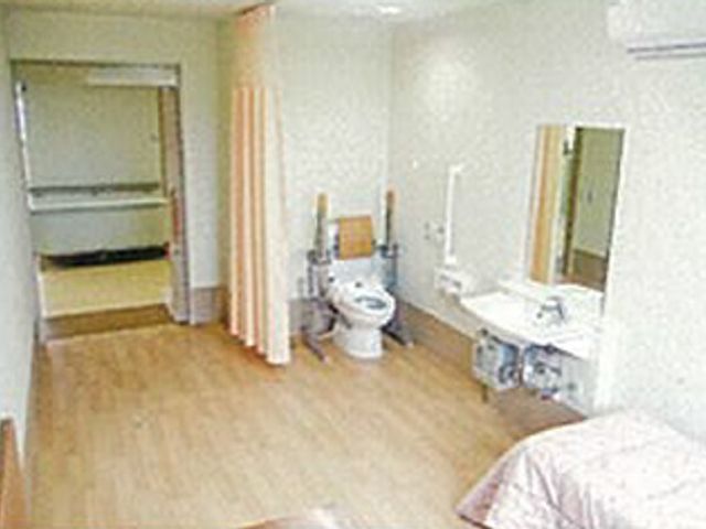 設備整った居室 居室 自然光が差し込む心地よい居室です。プライバシーに配慮した作りになっています。
