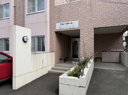 フロントの入り口