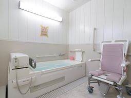 清潔な浴室設備