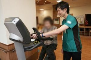トレーニングを行う機能訓練室