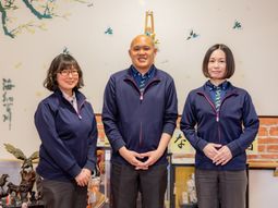 スタッフ三名の肖像