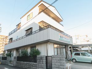 外観の建物正面  