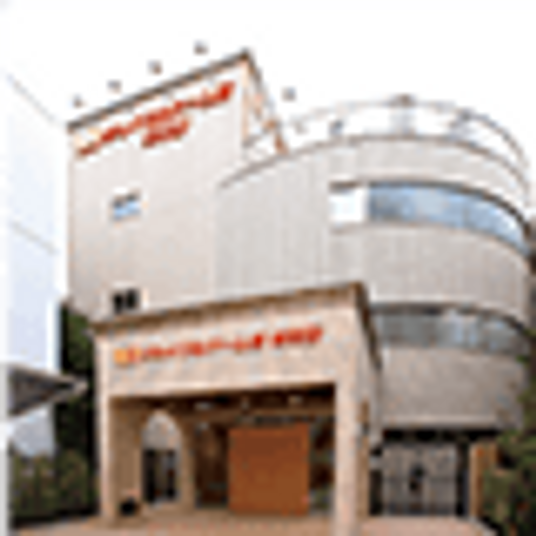 曲線のある建物外観