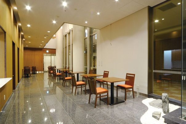 広々とした廊下