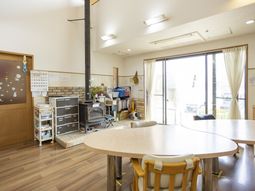 自然光あふれる室内