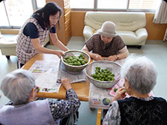 日差しの明るい共有スペース