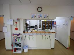 スタッフ用カウンターの一角