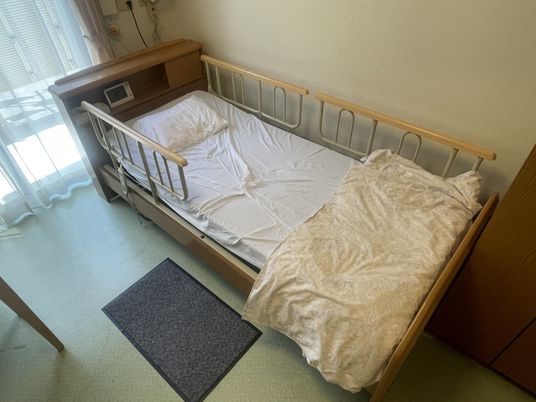 落ち着いた雰囲気の居室