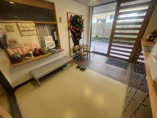 くつろぎ可能なエントランス
