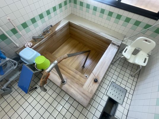 安全で快適な浴槽