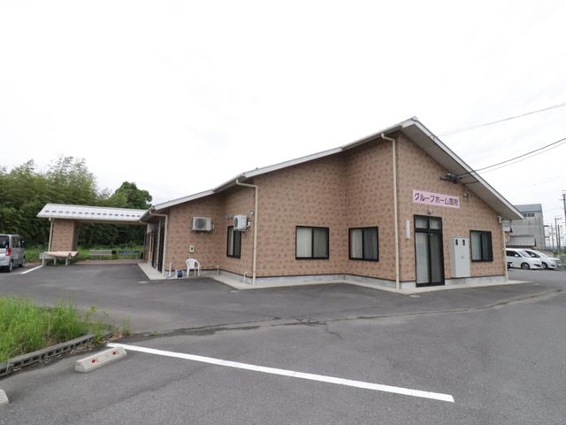 一階建ての建物外観