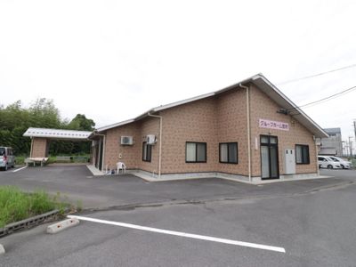 一階建ての建物外観