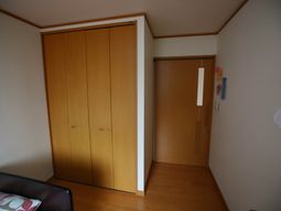 清潔感のある居室コーナー