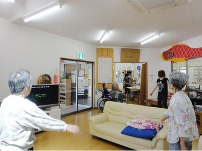 共有スペースと遊び心の飾り