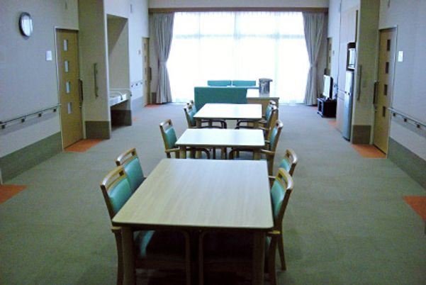 自然光が入るリビング