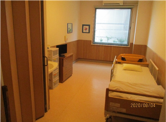 ベッドのある居室