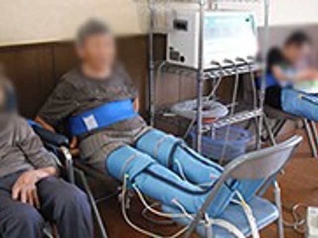 リハビリテーション機器 機能訓練室 リハビリ機器を使った体のケアが可能です。快適な空間で安心して作業に集中できます。
