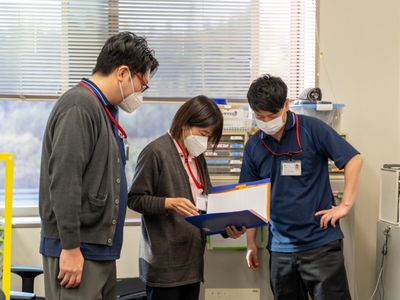 スタッフの協働の様子