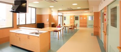 自然光が差し込むリビング