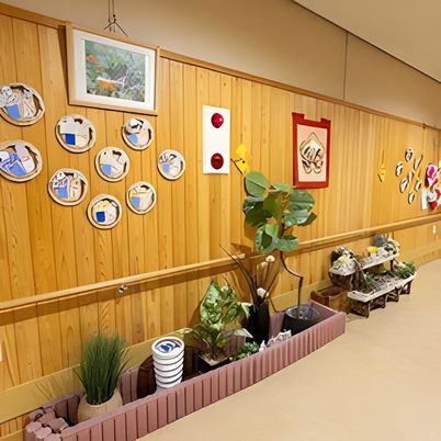 飾られた廊下