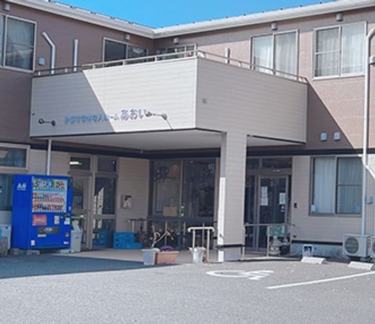 明るいエントランス風景