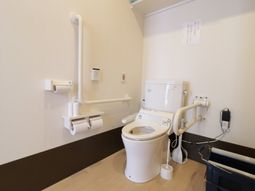 バリアフリーのトイレ設備