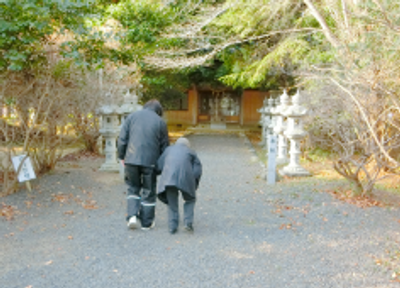 高齢者の介護と散歩の庭