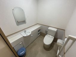 清潔な洗面トイレ空間