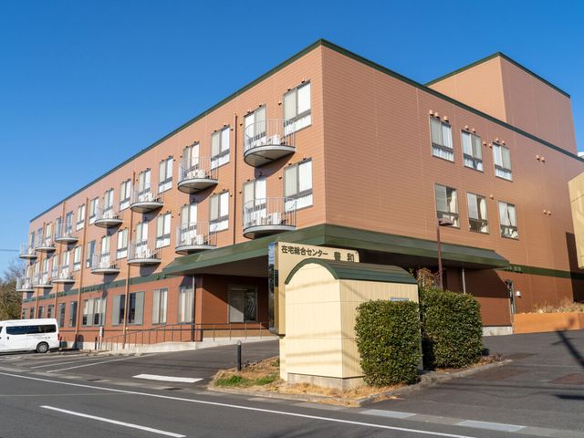 働きやすい外観の施設 外観 心地よい環境の中で、尊いお手伝いを行うスタッフを募集しています。あなたの力が必要です。