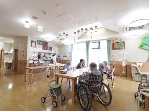 和やかな食堂の様子
