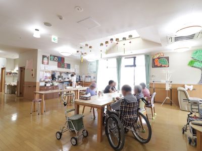 和やかな食堂の様子