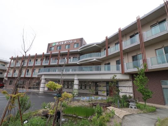 外観の建物正面