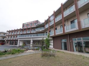 ゆったりした造りの外観