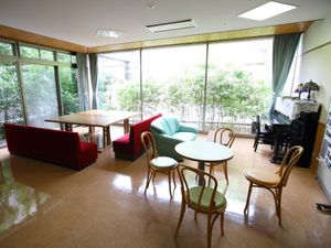 共用ラウンジの居心地空間
