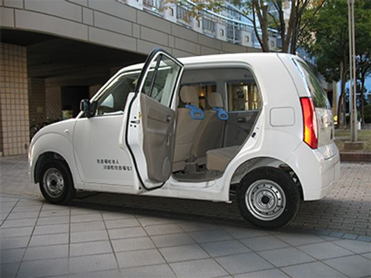 駐車場の車