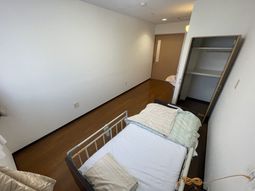 ゆったりした居室一室