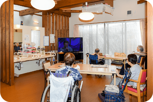 テレビ鑑賞の様子が見られる居室