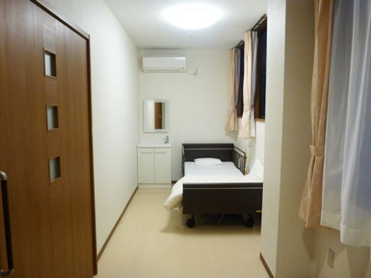 清潔な個室の居室