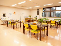 共用ダイニングのインテリア