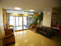 エントランスとリビング