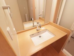 清潔な洗面台の一角