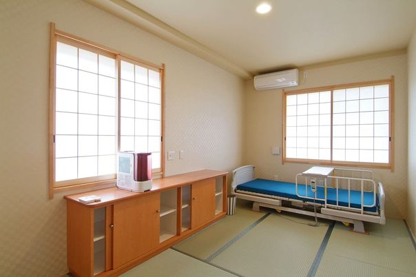 静かな和室の居室