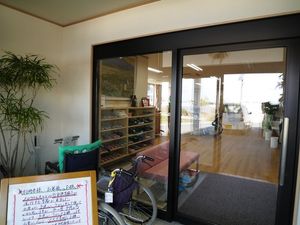 明るいエントランス  