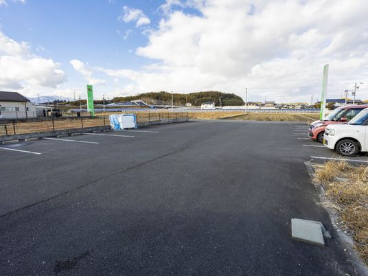 広い駐車場