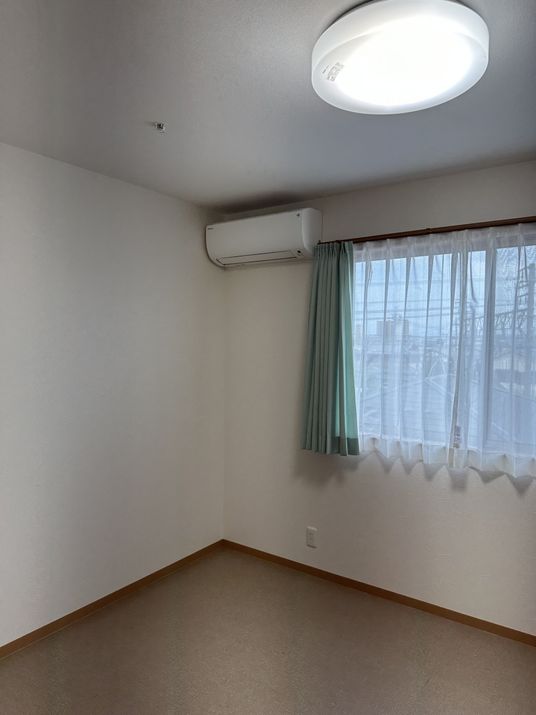 職員募集の居室