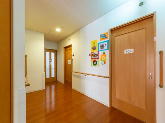 色彩豊かな廊下