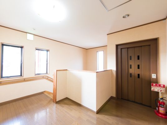 広々とした廊下