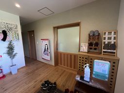 玄関入口付近